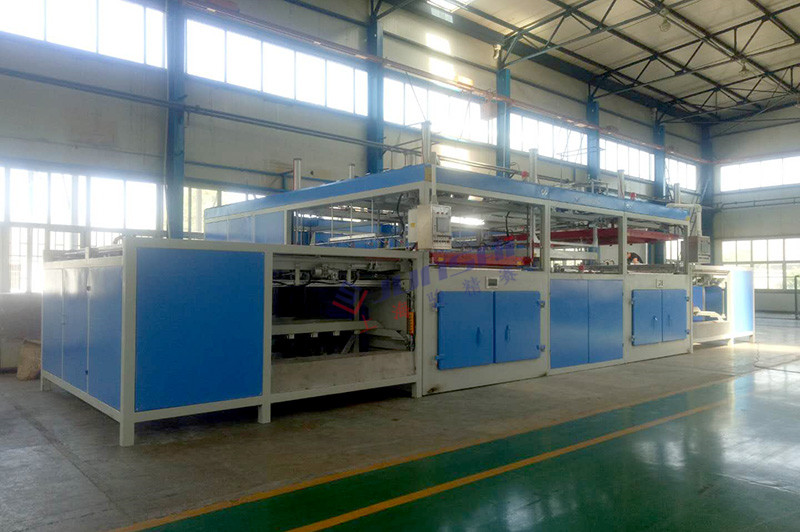 雙頭自動(dòng)<a href=http://m.yddlqs.com/ target=_blank class=infotextkey>吸塑機(jī)</a>.jpg